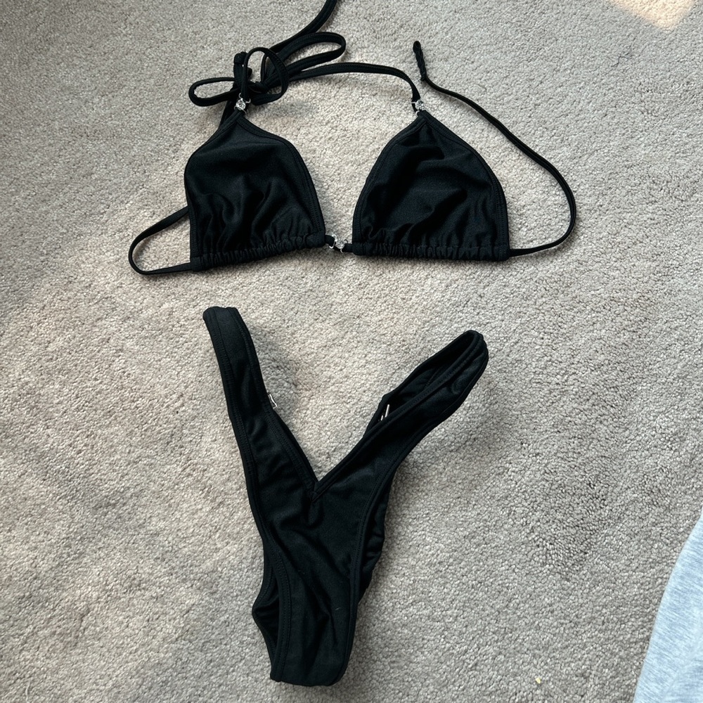 Toxic angelz bikinis- posing suit/swimsuit